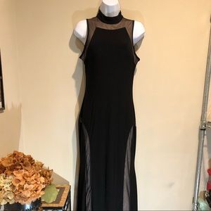 Night way black and nude gown SZ 8